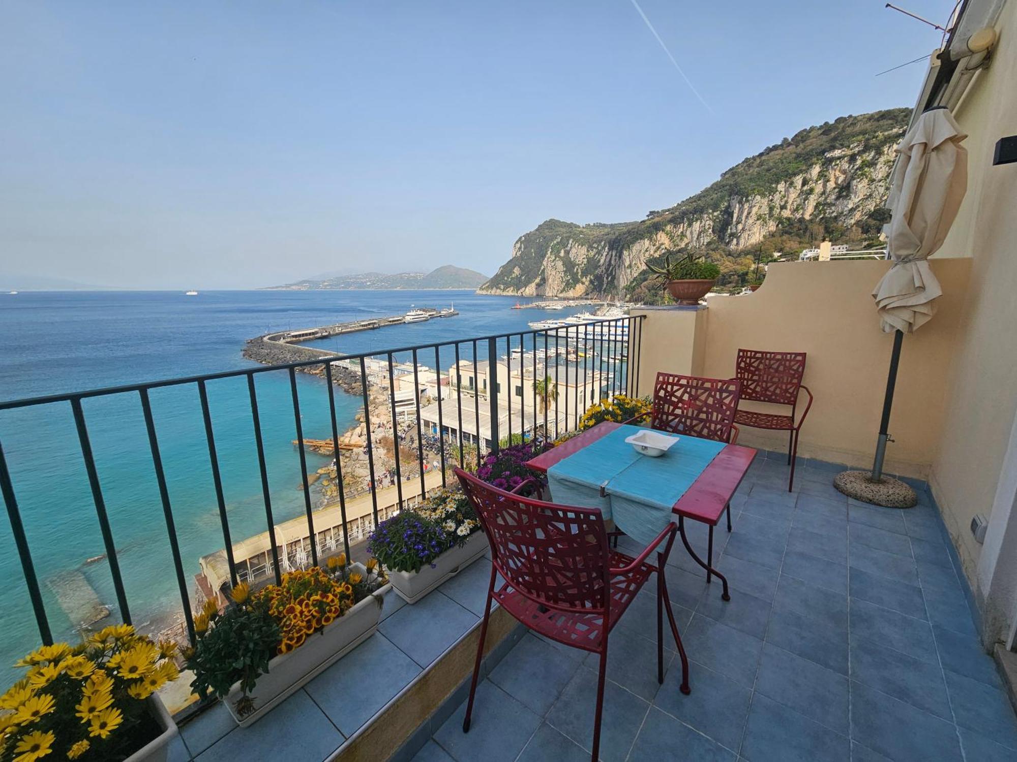 La Bomboniera Apartment Capri Luaran gambar