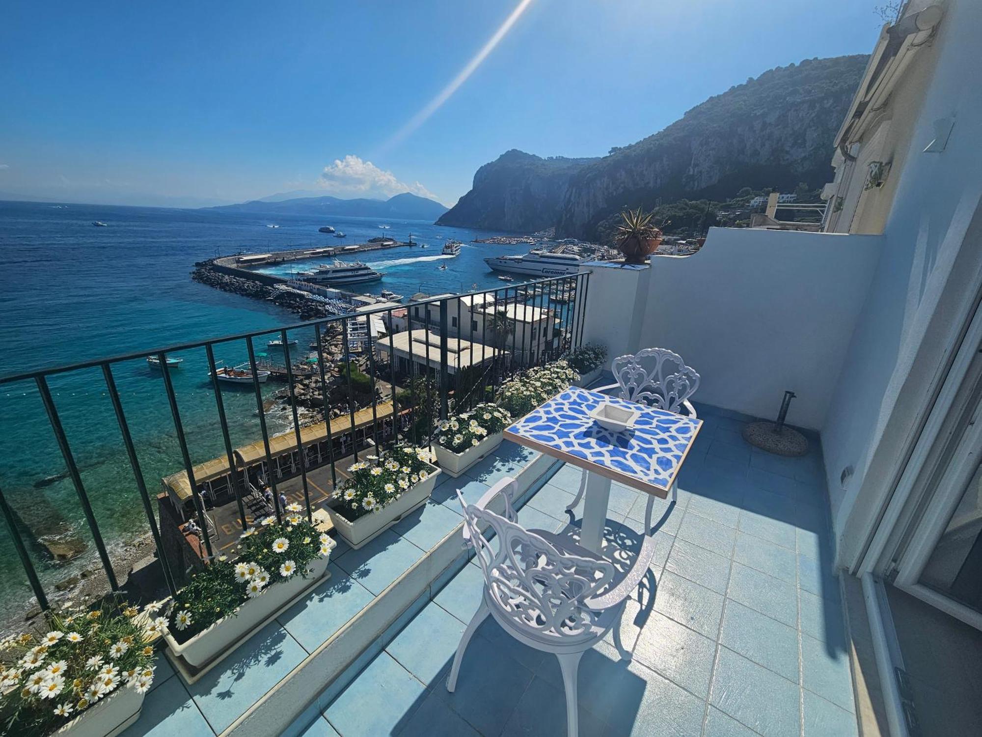 La Bomboniera Apartment Capri Luaran gambar